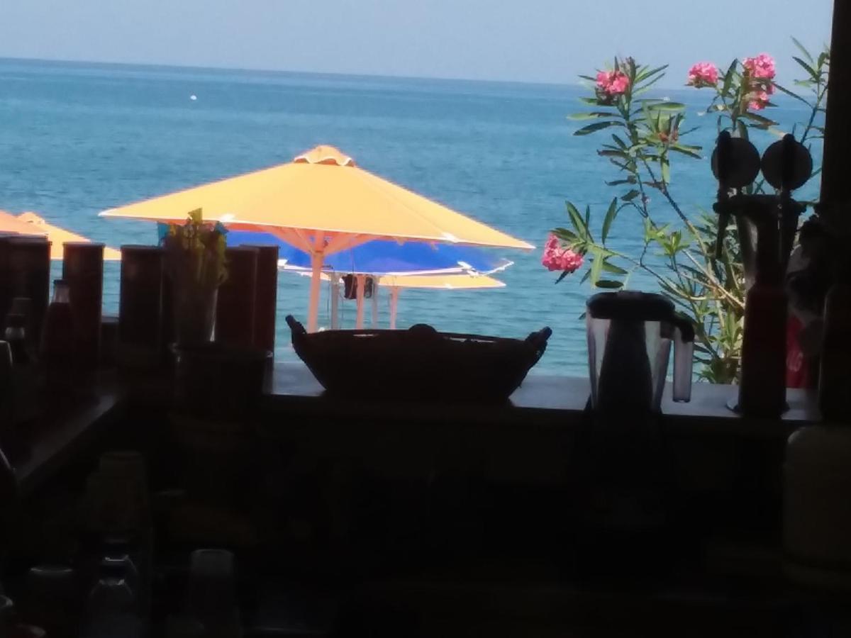 Melina Beach Platanés Exterior foto
