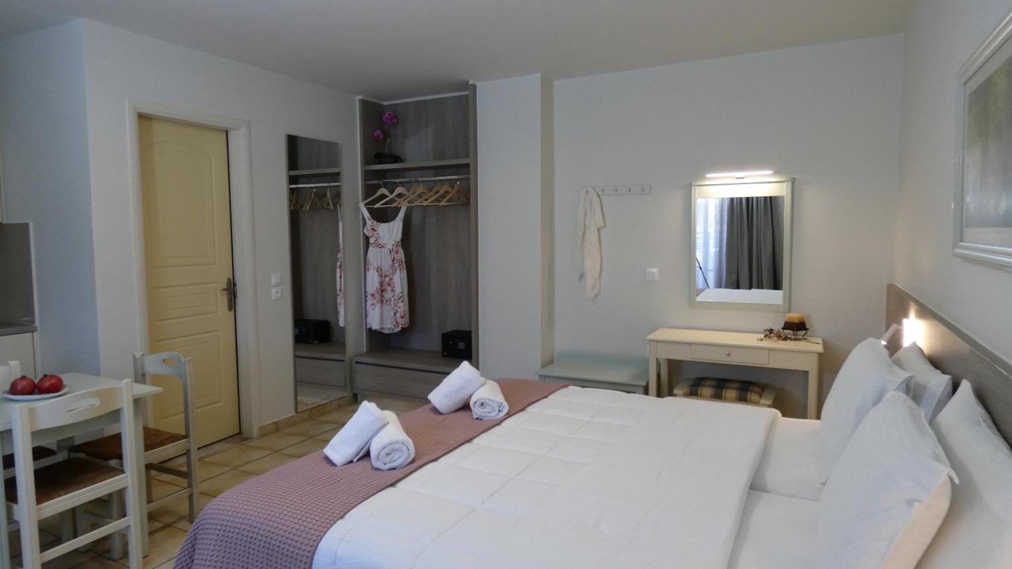 Melina Beach Platanés Exterior foto